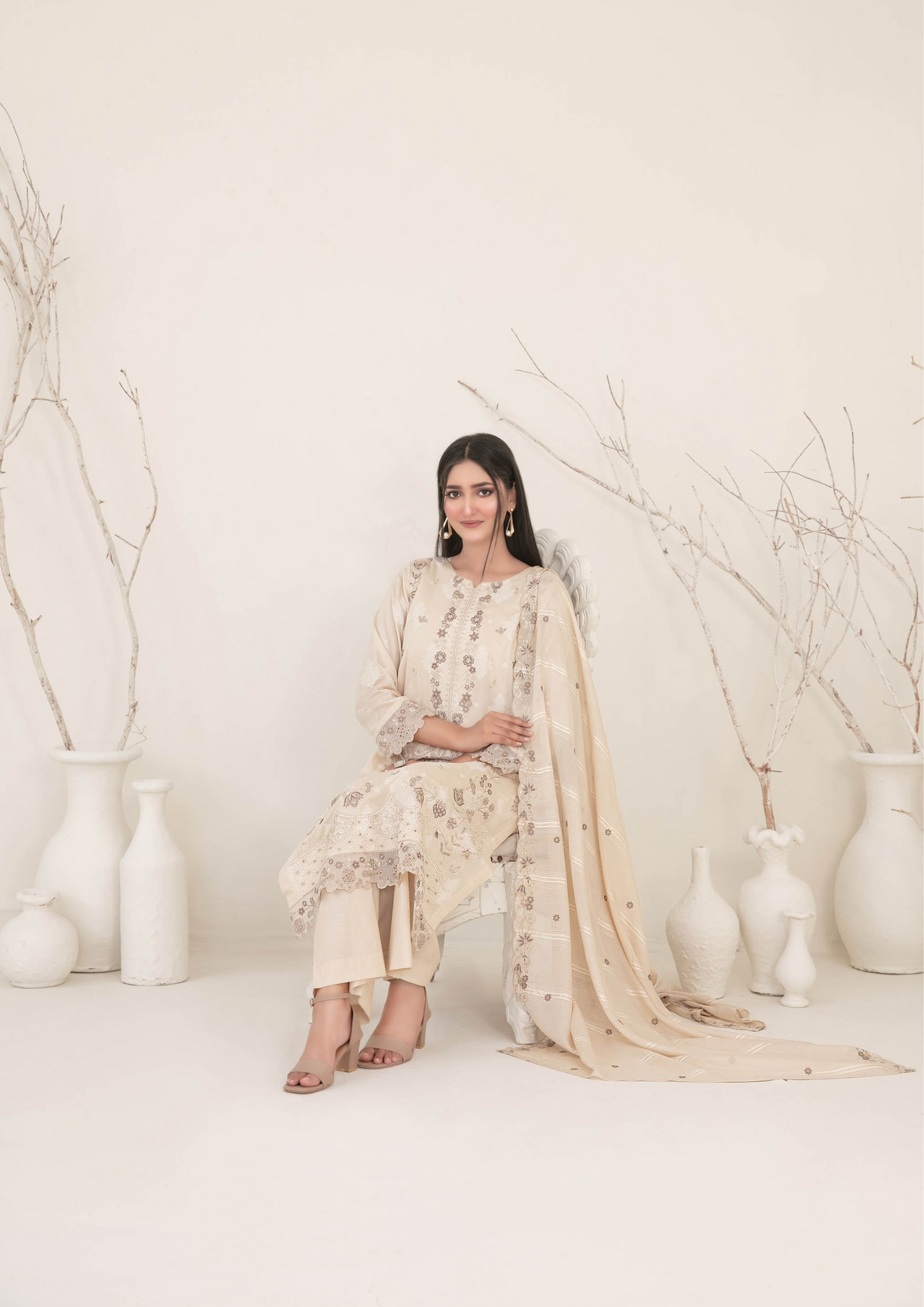 ZEENAT - Unstitched 3-Piece Broshia Banarsi