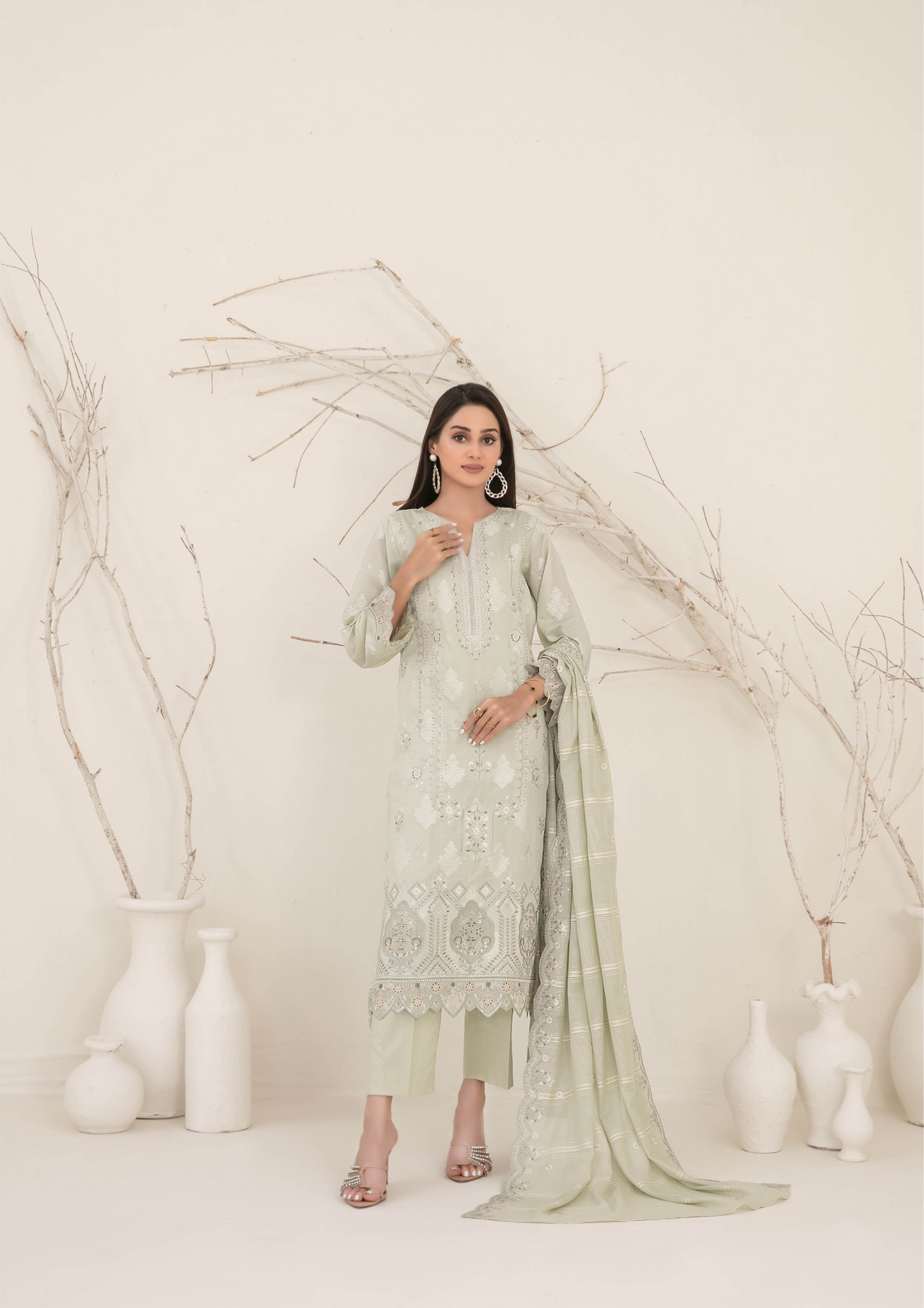 ZEENAT - Unstitched 3-Piece Broshia Banarsi