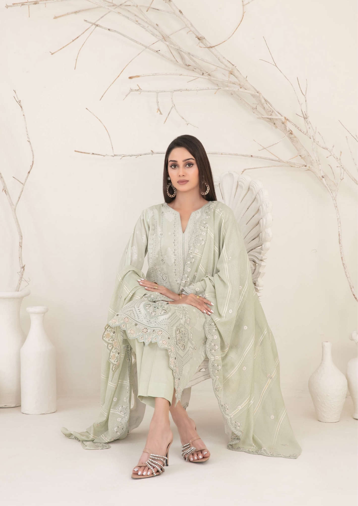 ZEENAT - Unstitched 3-Piece Broshia Banarsi