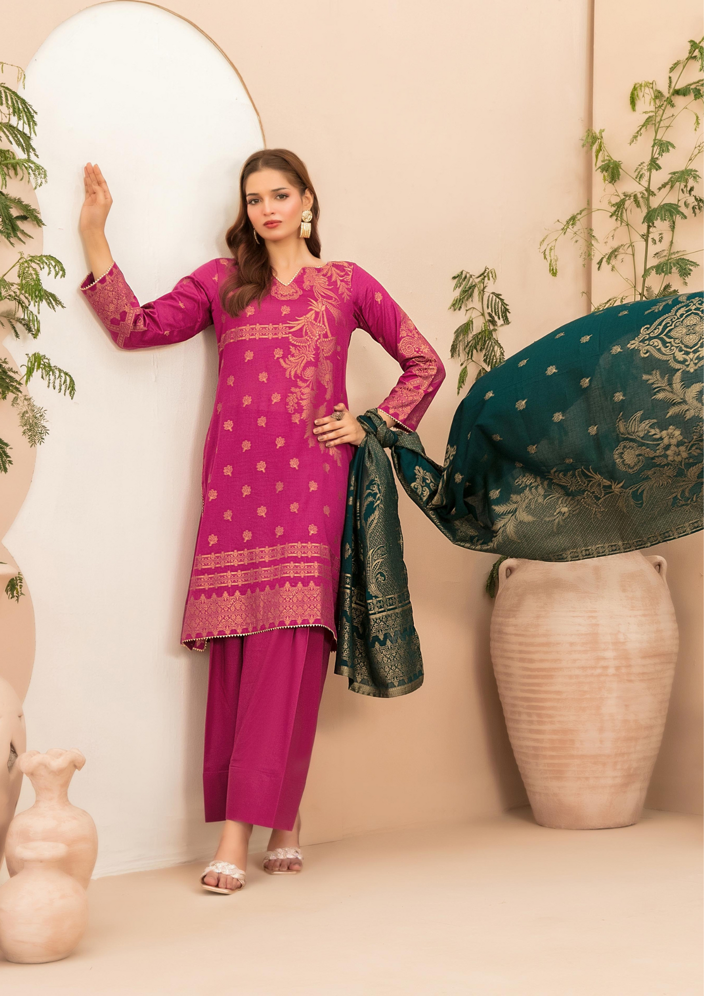 LAWN TALE - Unstitched 3-Piece Broshia Banarsi Lawn