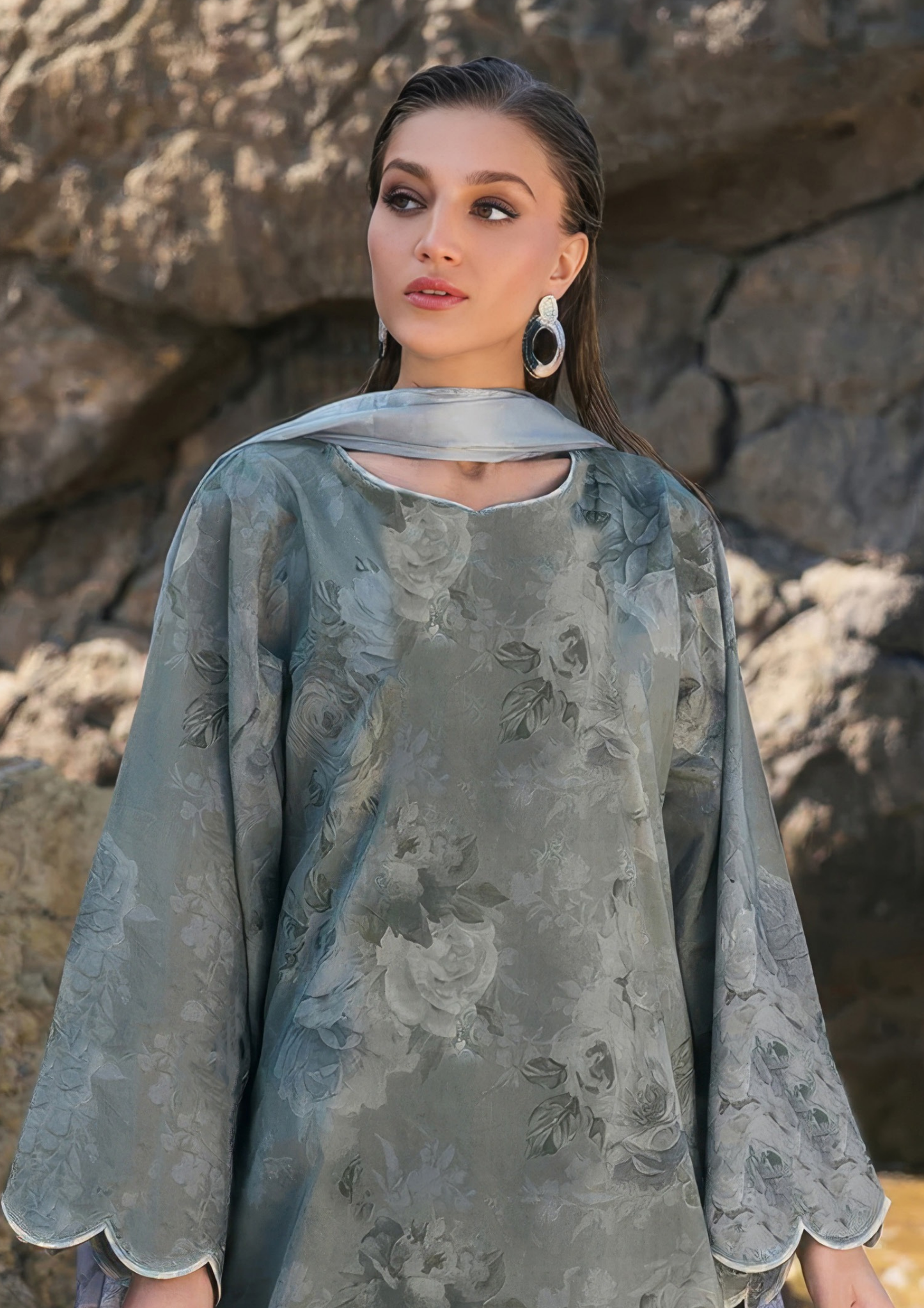 PARIZAAD - Unstitched 3-Piece Digital Print Lawn