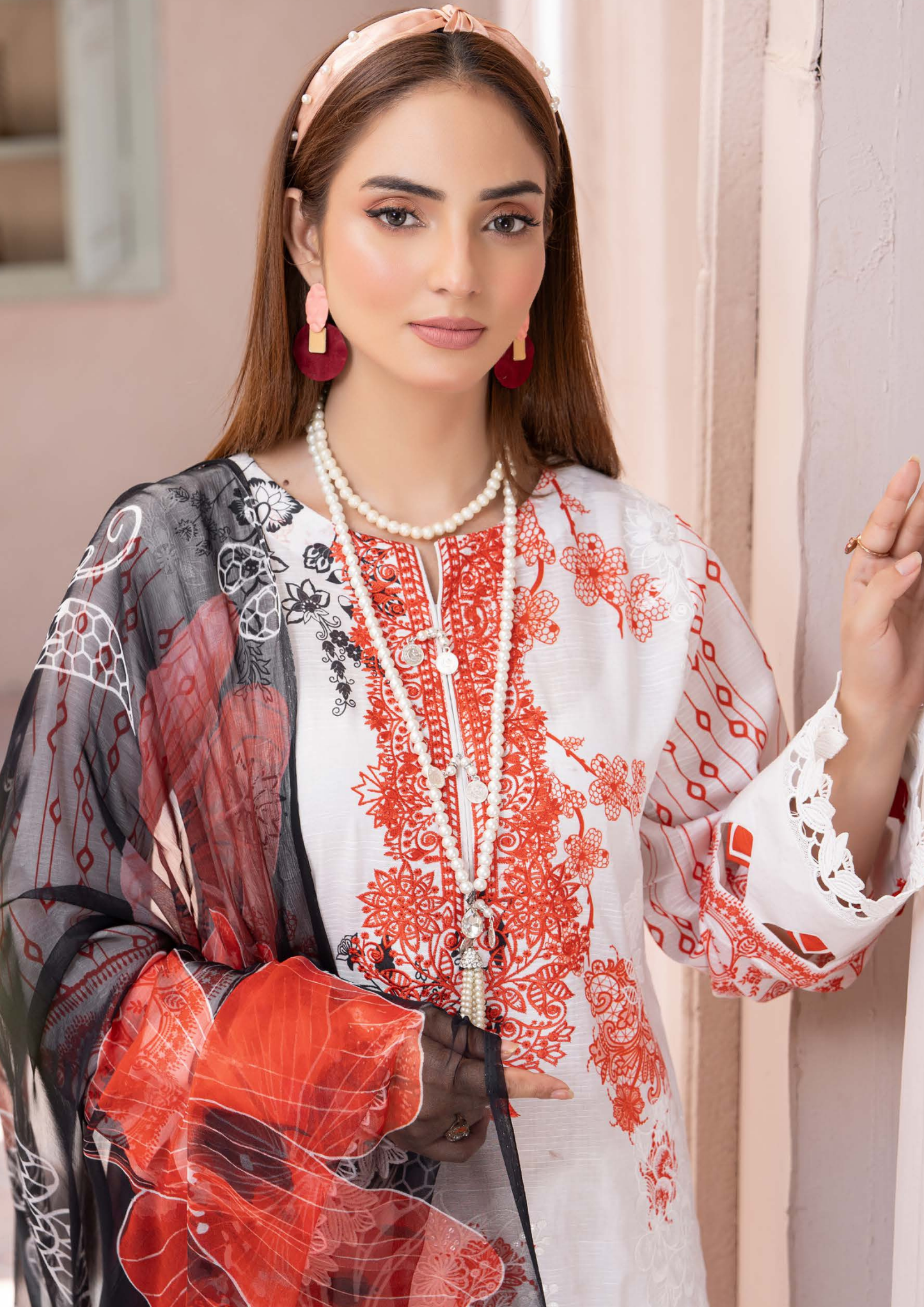 DHAGAY - Unstitched 3-Piece Embroidered Lawn