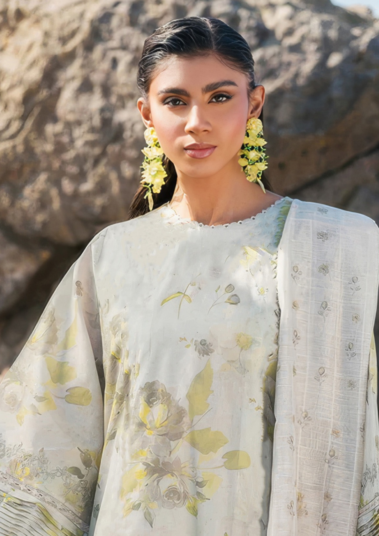 PARIZAAD - Unstitched 3-Piece Digital Print Lawn
