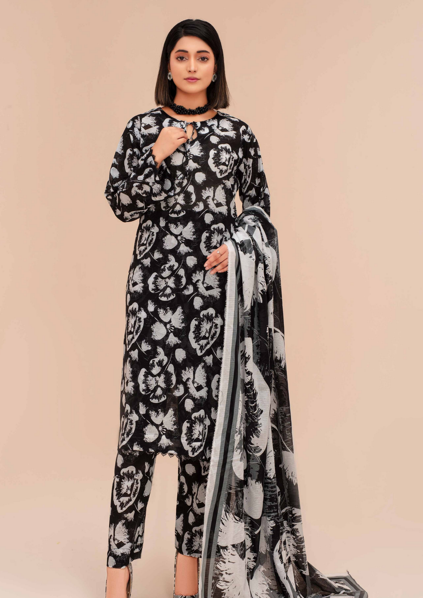 GULL E SIYAH - Unstitched 3-Piece Diigital Printed Lawn