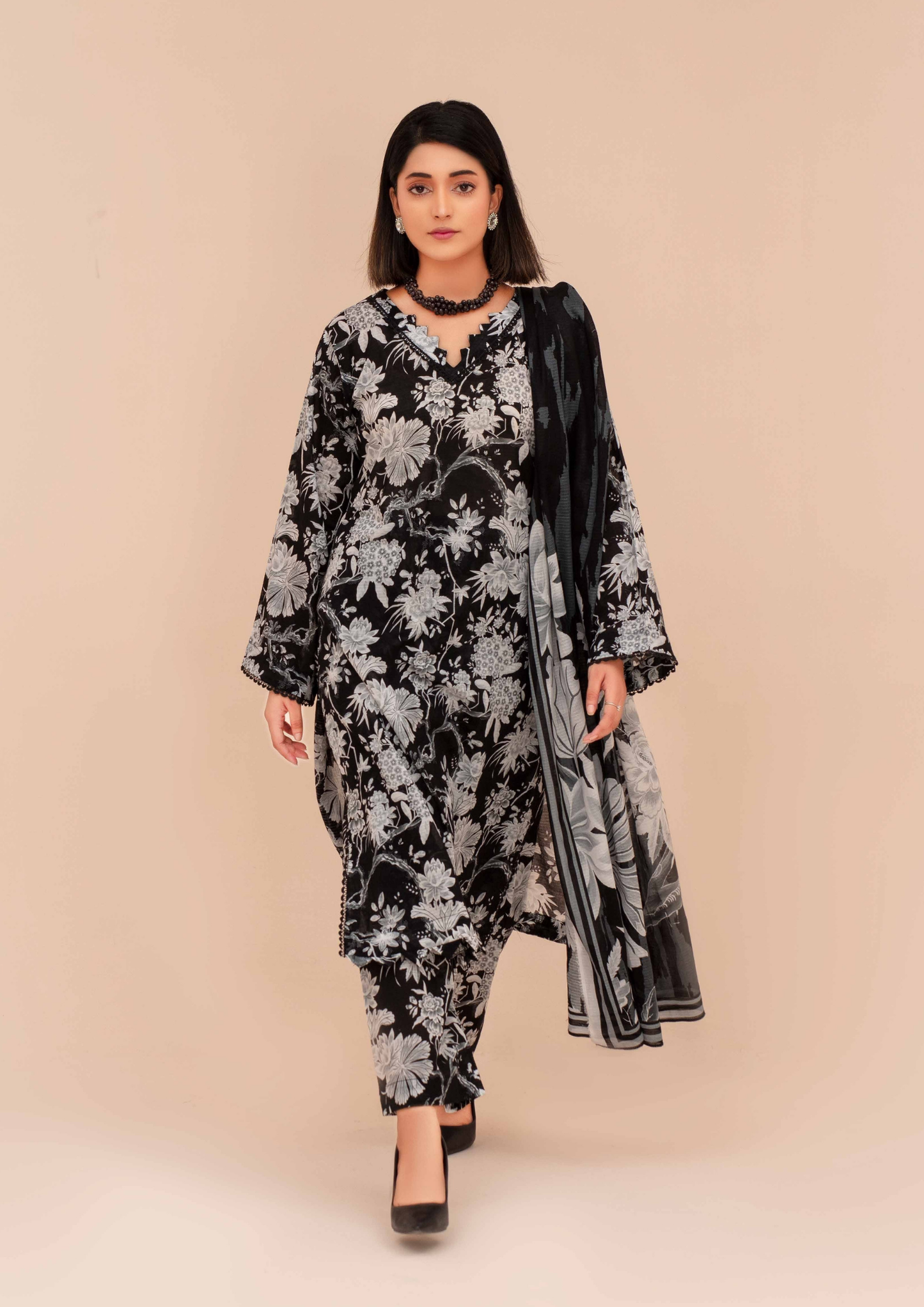 GULL E SIYAH - Unstitched 3-Piece Diigital Printed Lawn