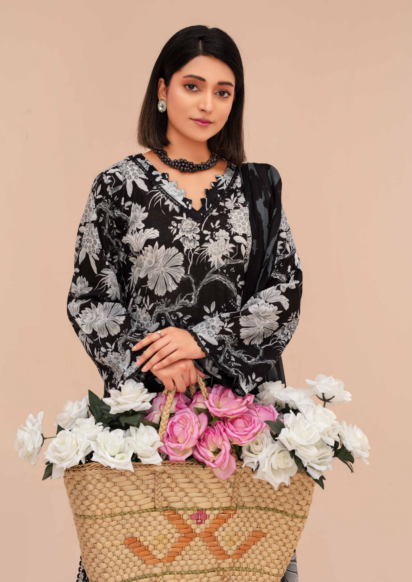 GULL E SIYAH - Unstitched 3-Piece Diigital Printed Lawn