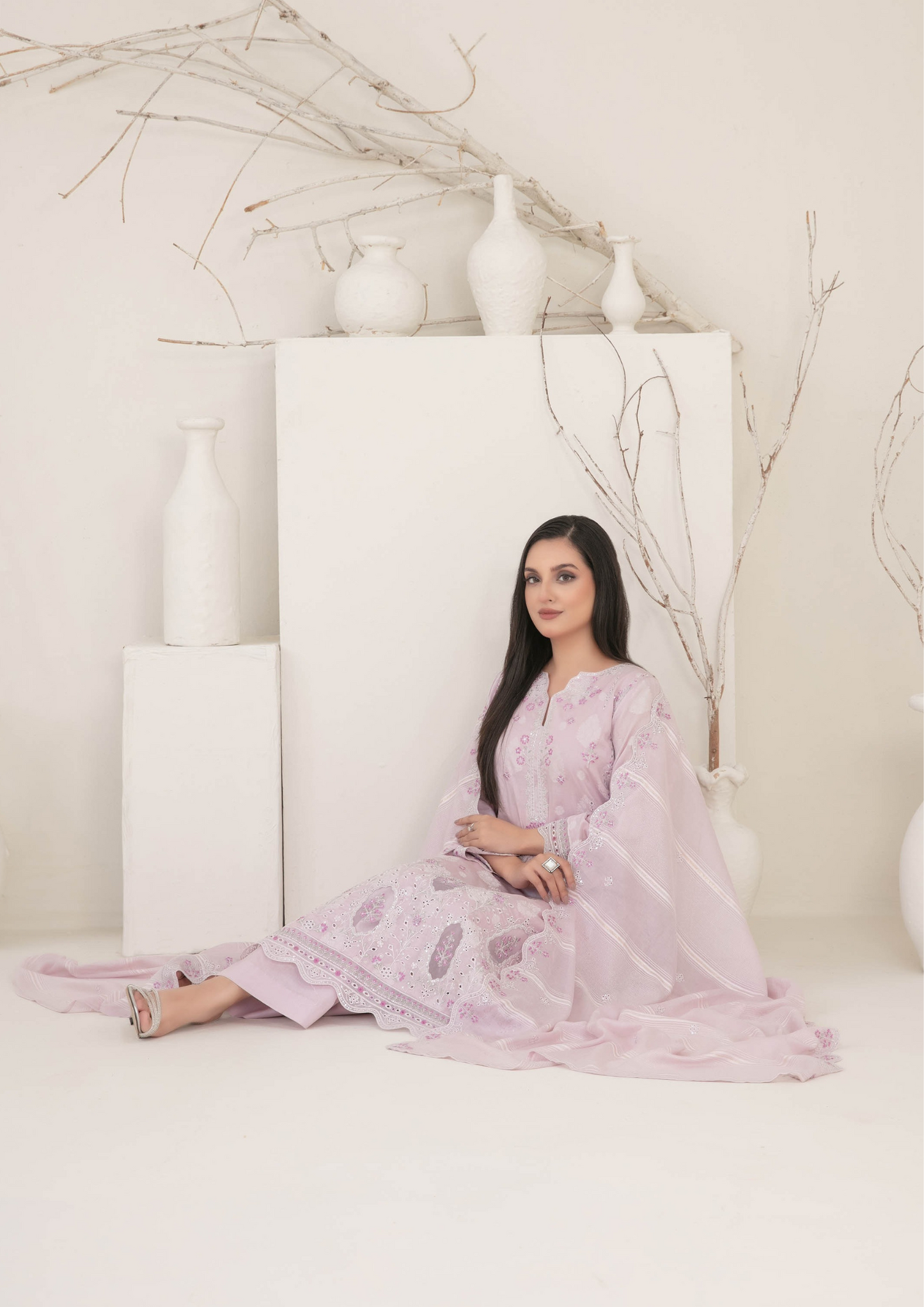 ZEENAT - Unstitched 3-Piece Broshia Banarsi