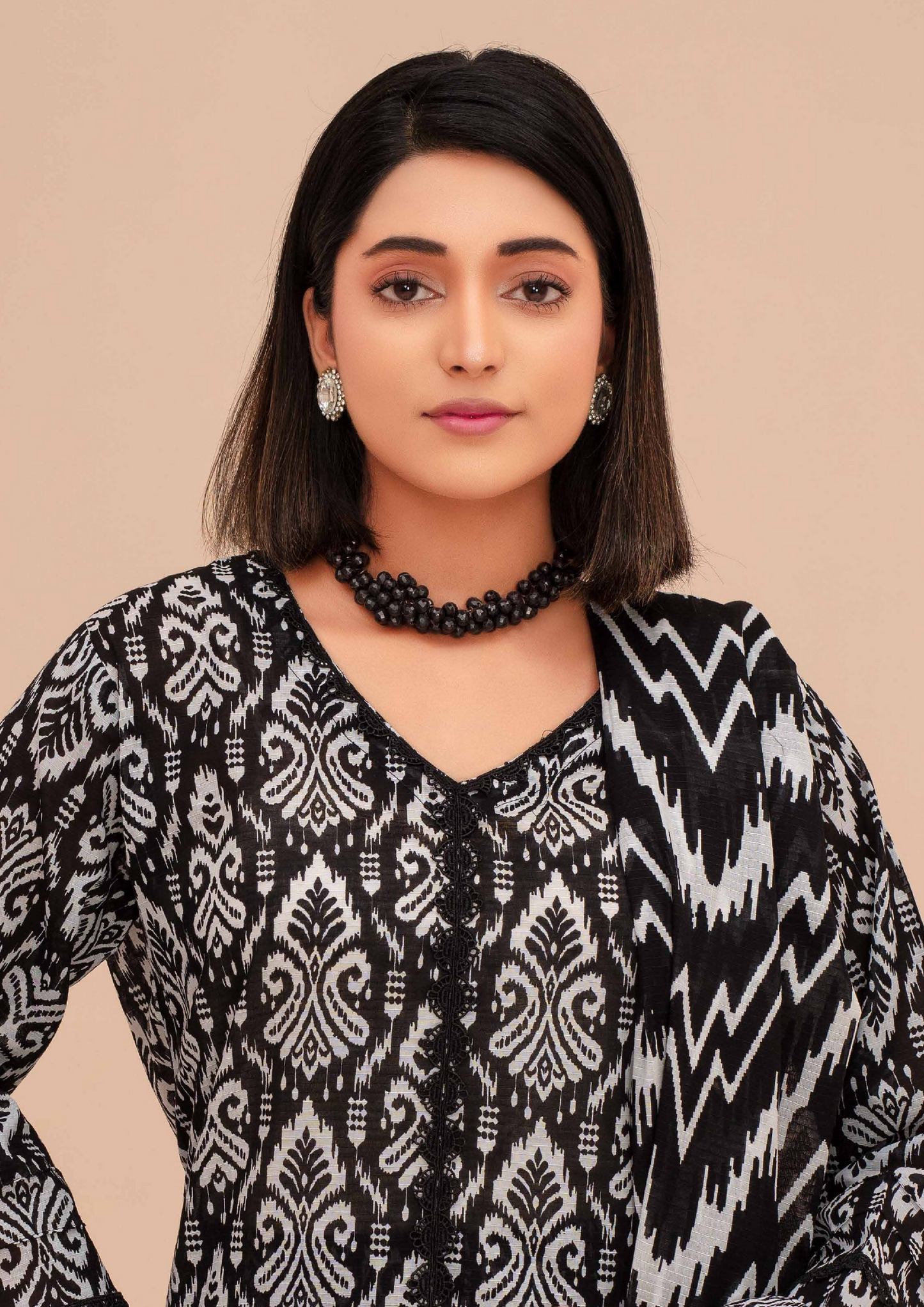GULL E SIYAH - Unstitched 3-Piece Diigital Printed Lawn