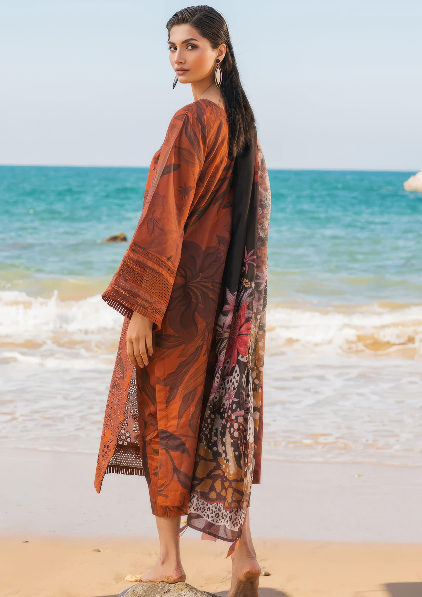 PARIZAAD - Unstitched 3-Piece Digital Print Lawn