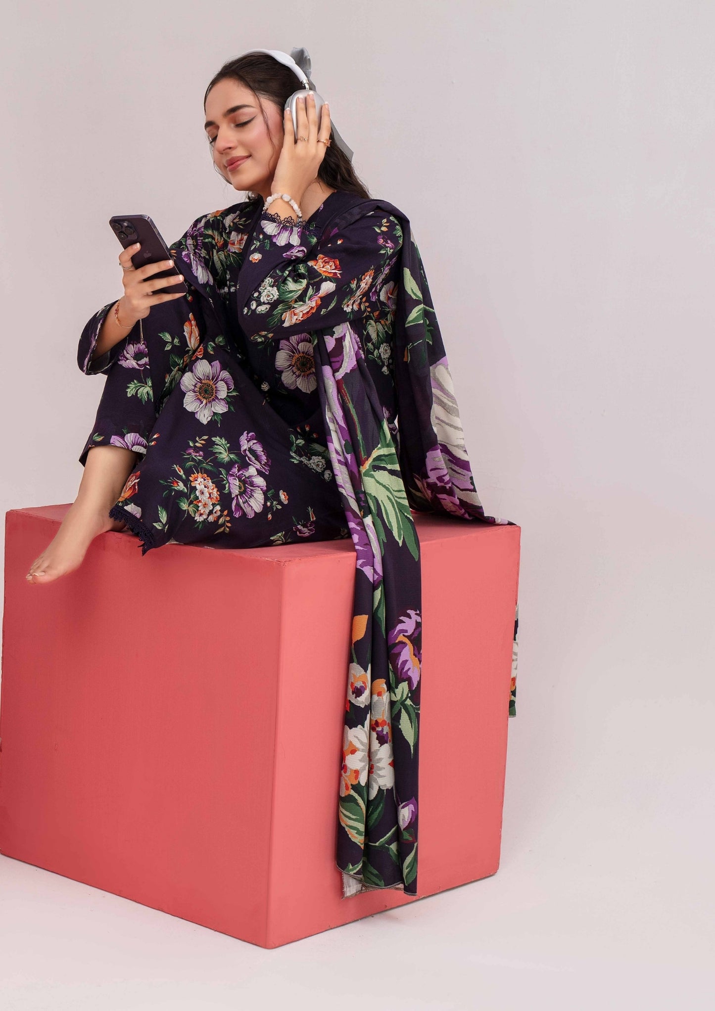 Meena - Unstitched 3-Piece Digital Linen
