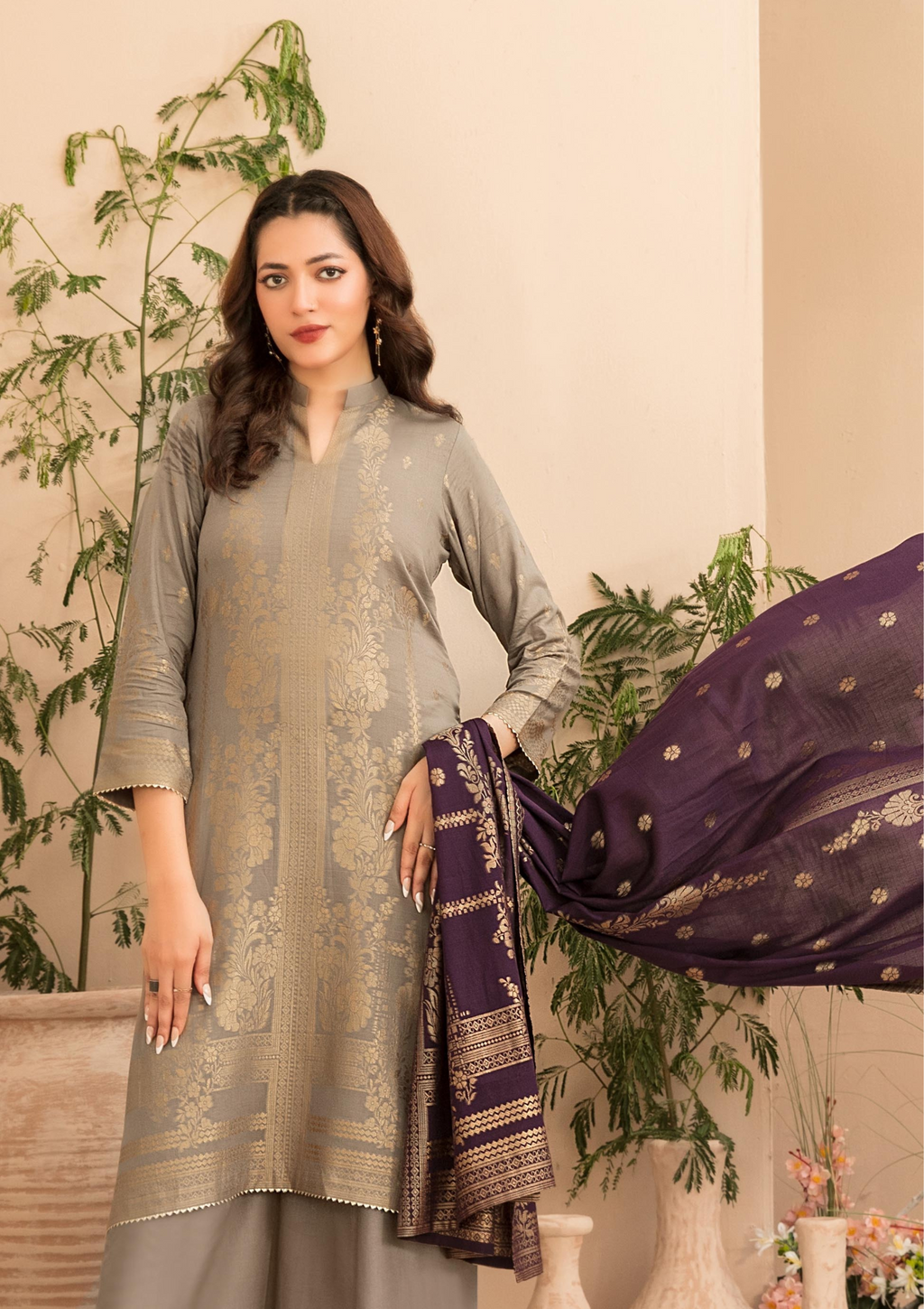 LAWN TALE - Unstitched 3-Piece Broshia Banarsi Lawn