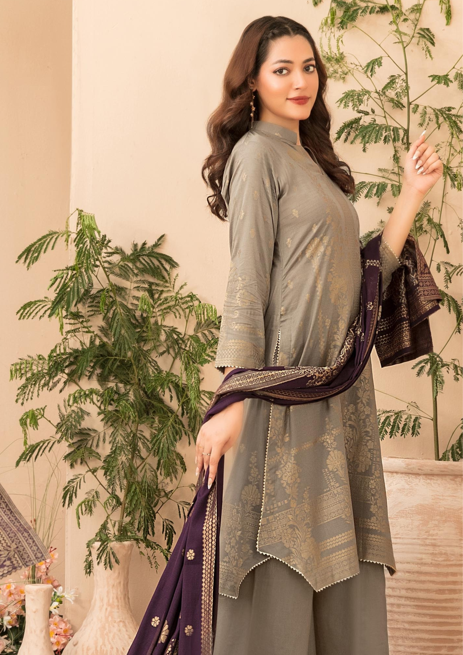 LAWN TALE - Unstitched 3-Piece Broshia Banarsi Lawn