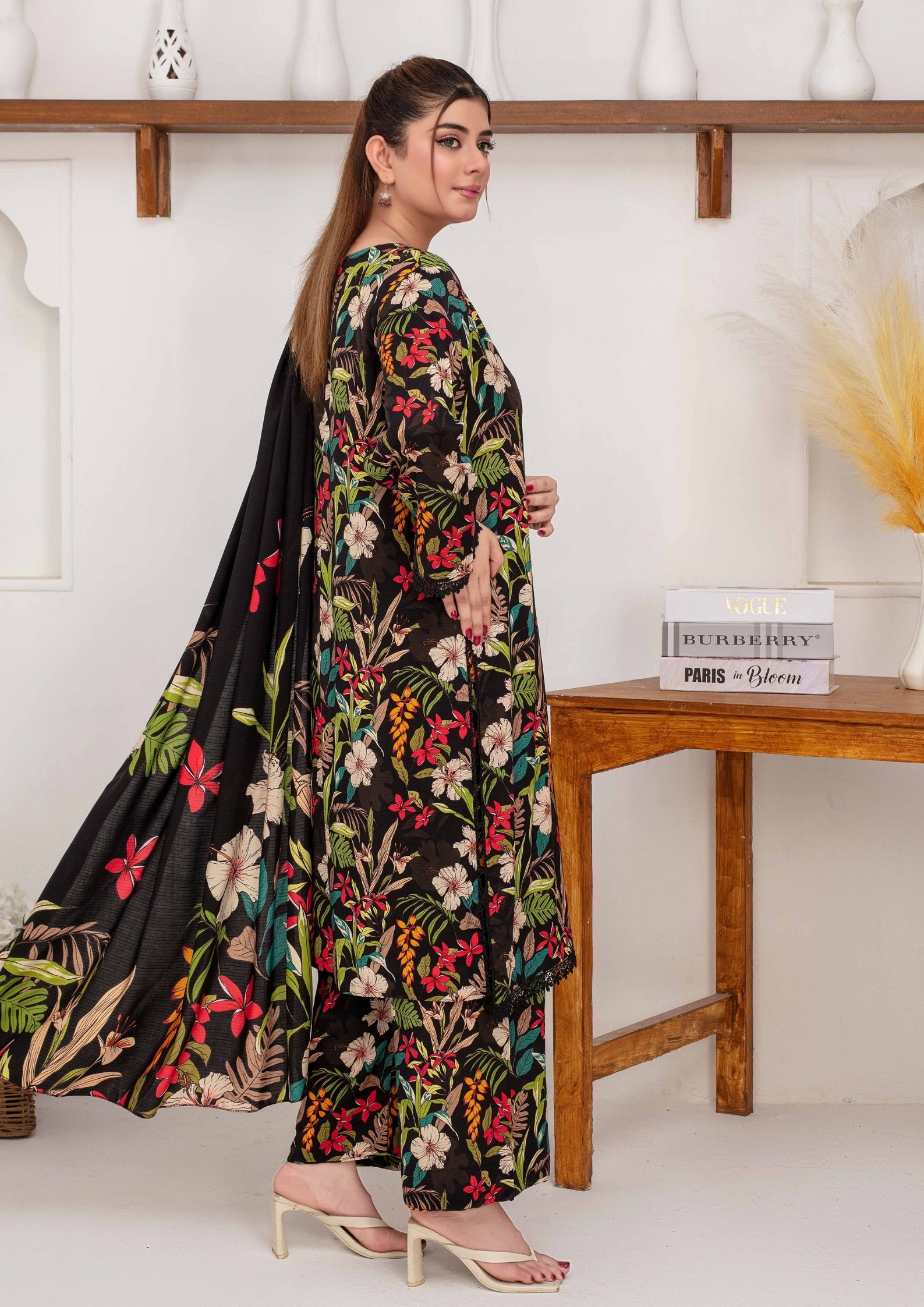 SHAFAQ - Unstitched 3-PCS Bana Dora Linen