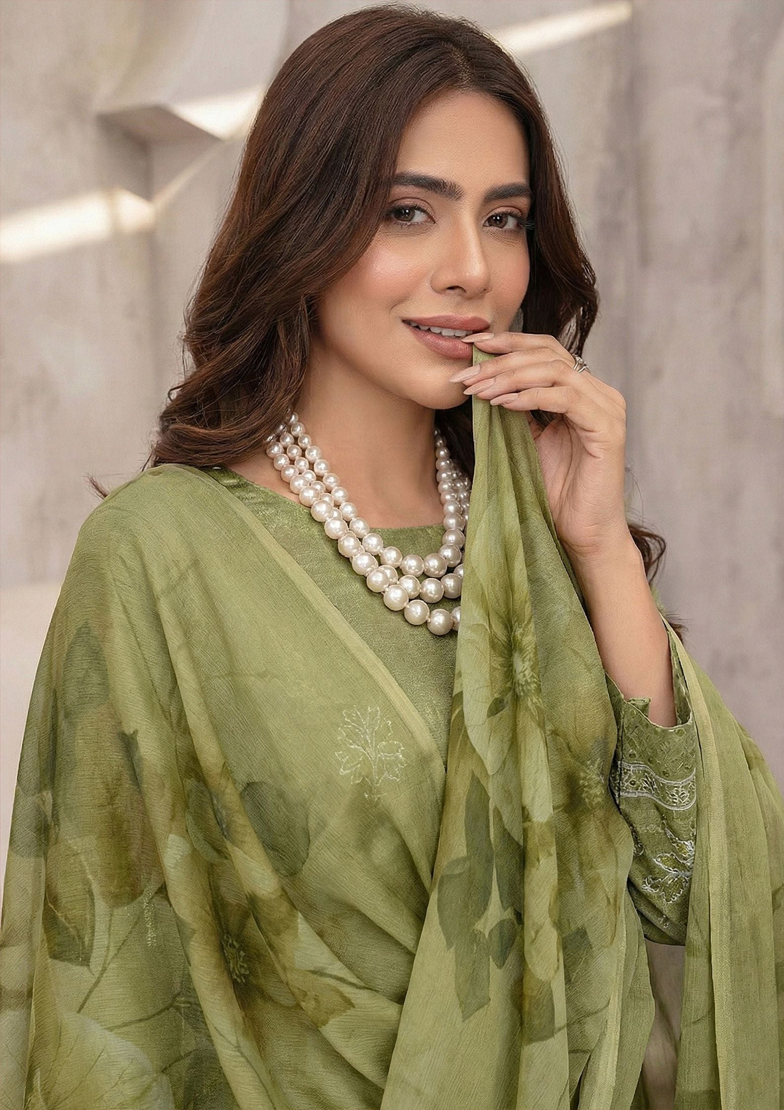 SUNO CHANDA - by Moncheri