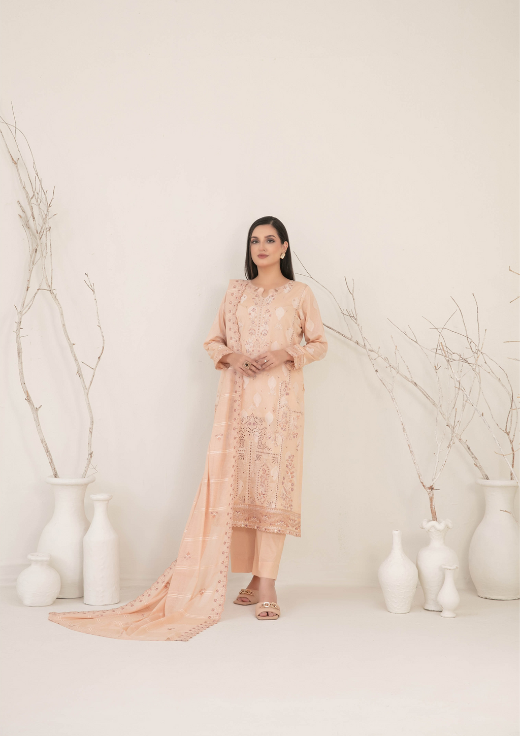 ZEENAT - Unstitched 3-Piece Broshia Banarsi