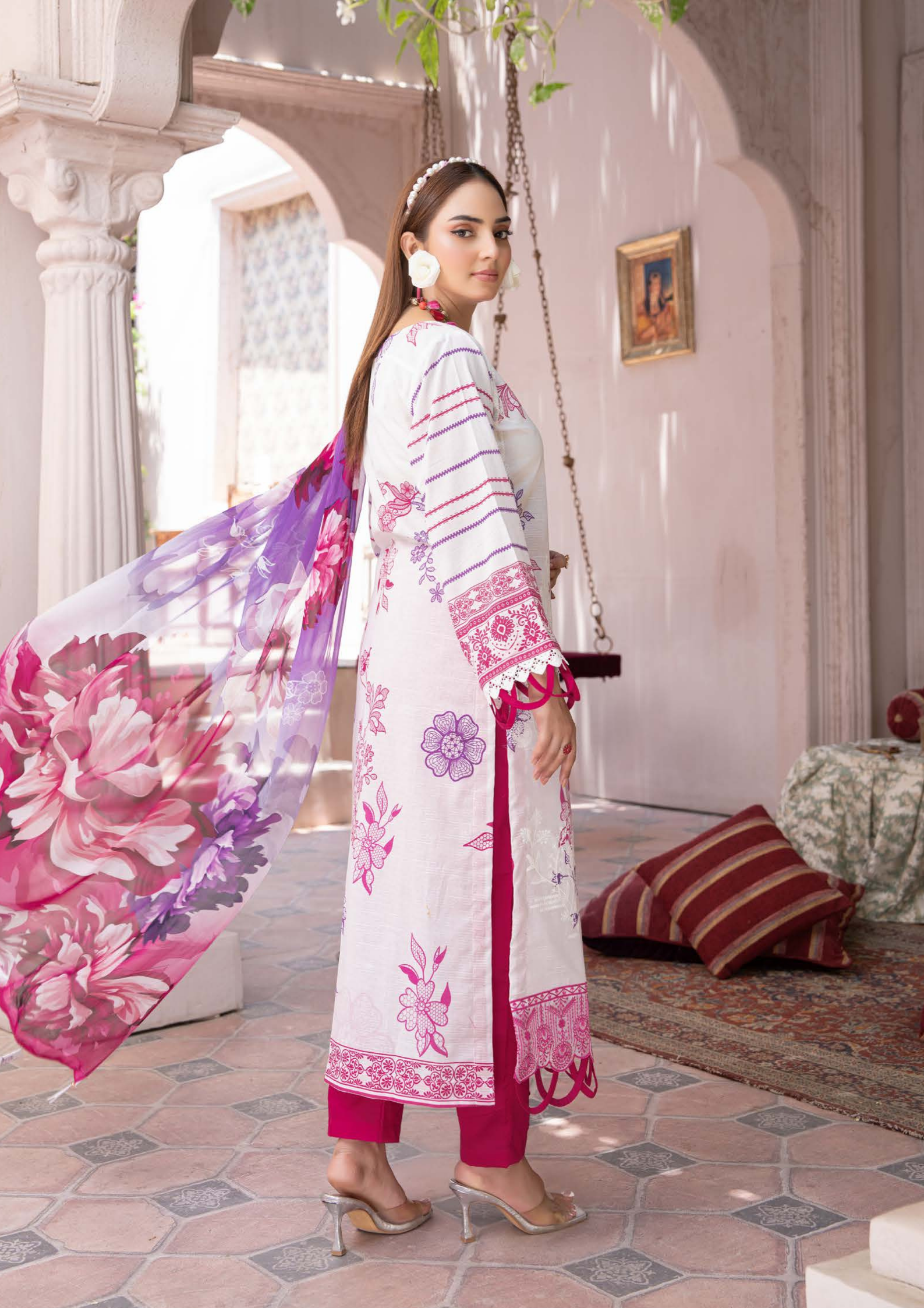 DHAGAY - Unstitched 3-Piece Embroidered Lawn