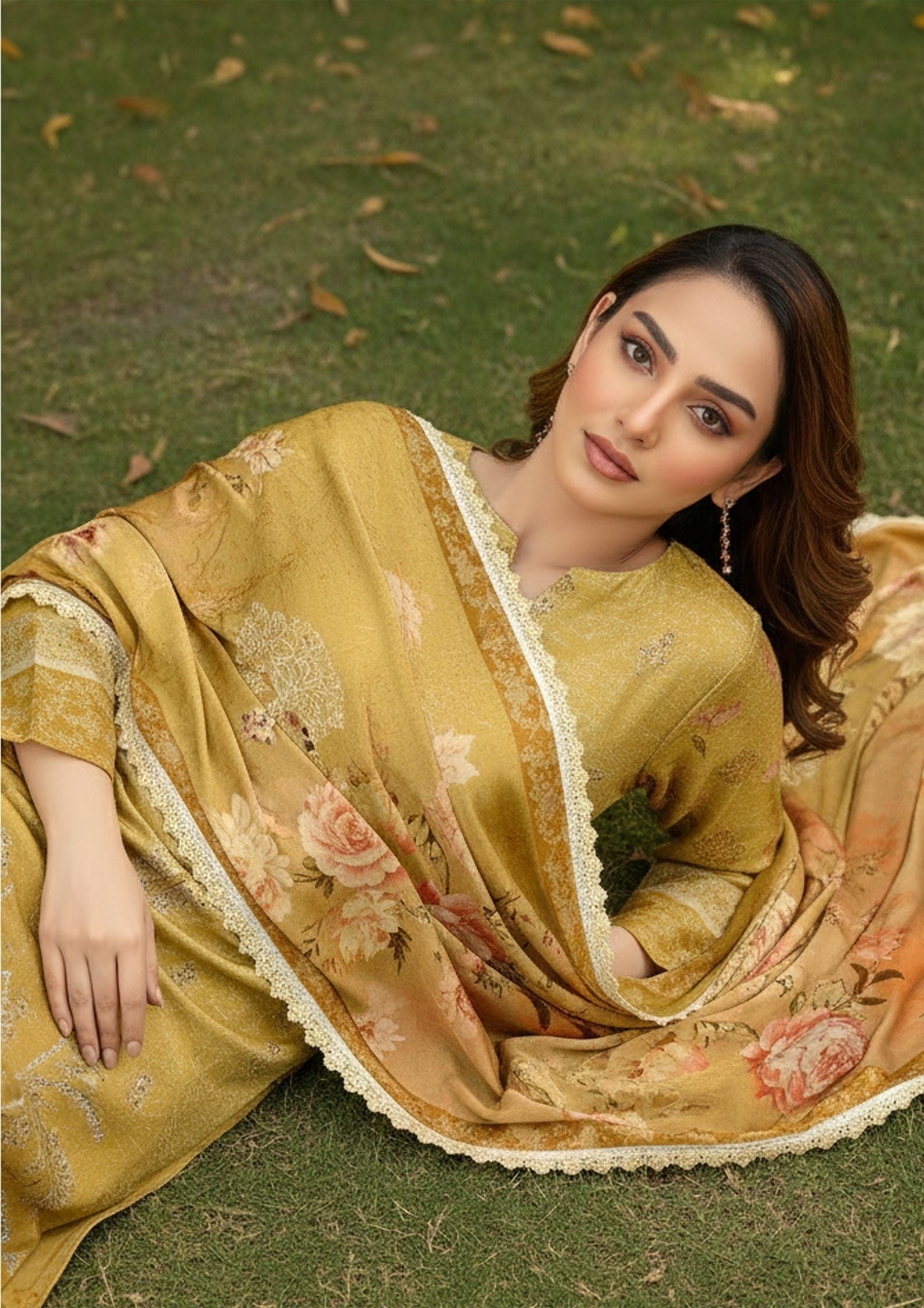 Jashan e Baharn - by Moncheri