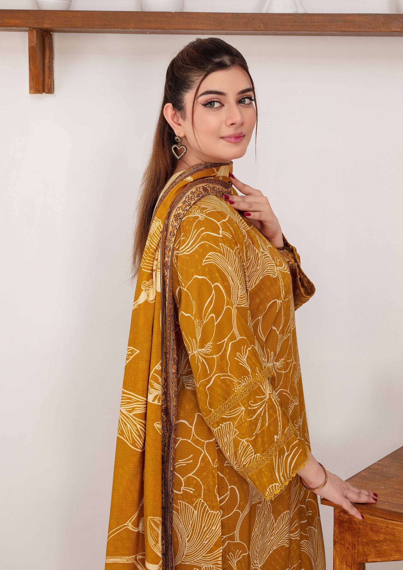 SHAFAQ - Unstitched 3-PCS Bana Dora Linen