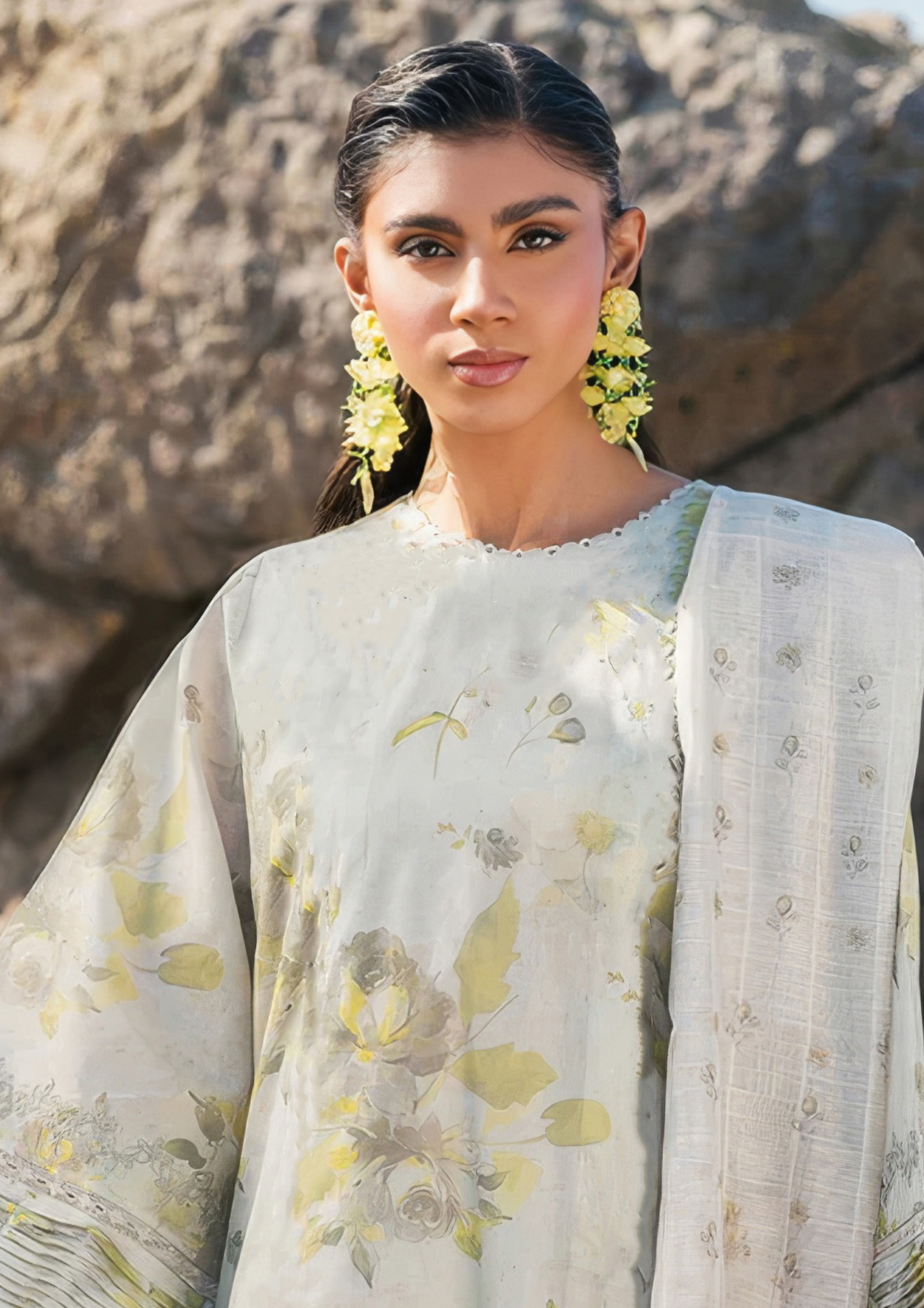 PARIZAAD - Unstitched 3-Piece Digital Print Lawn