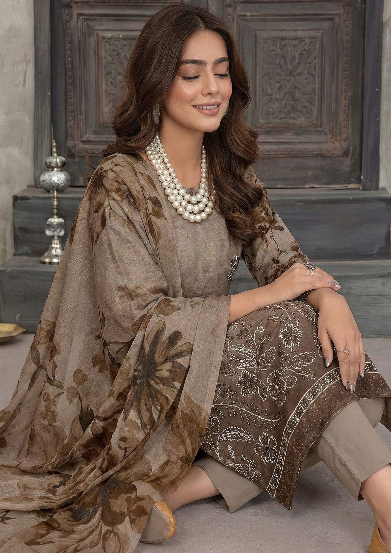 SUNO CHANDA - by Moncheri