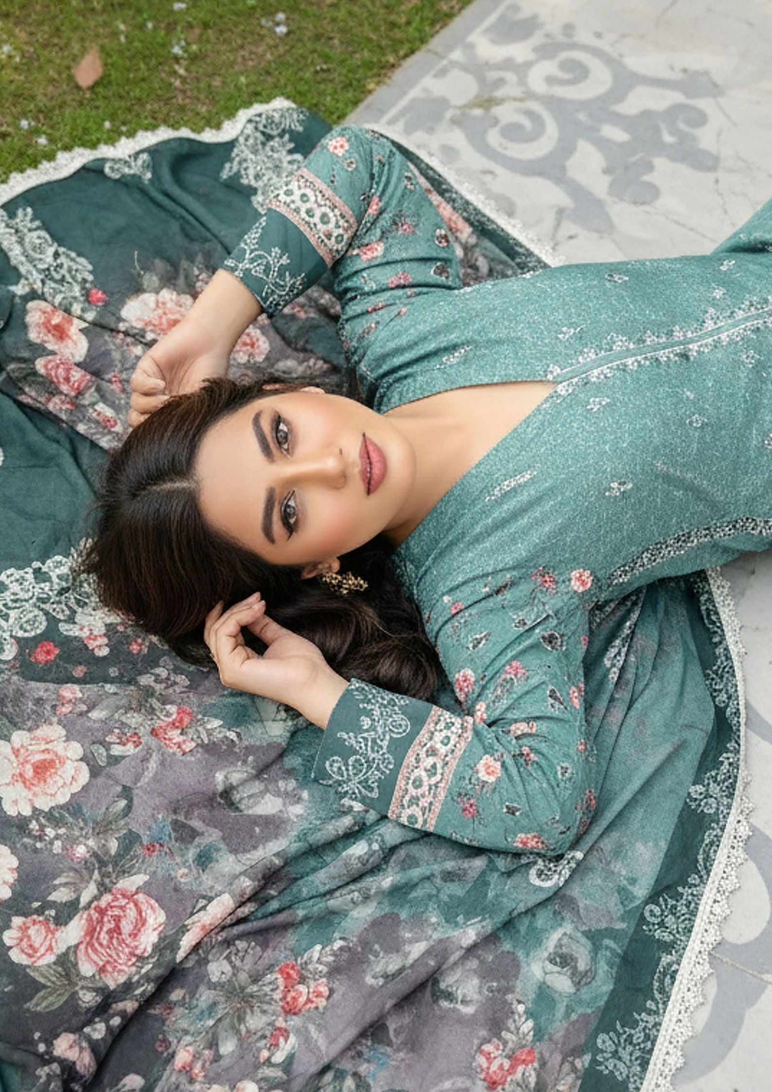 Jashan e Baharn - by Moncheri