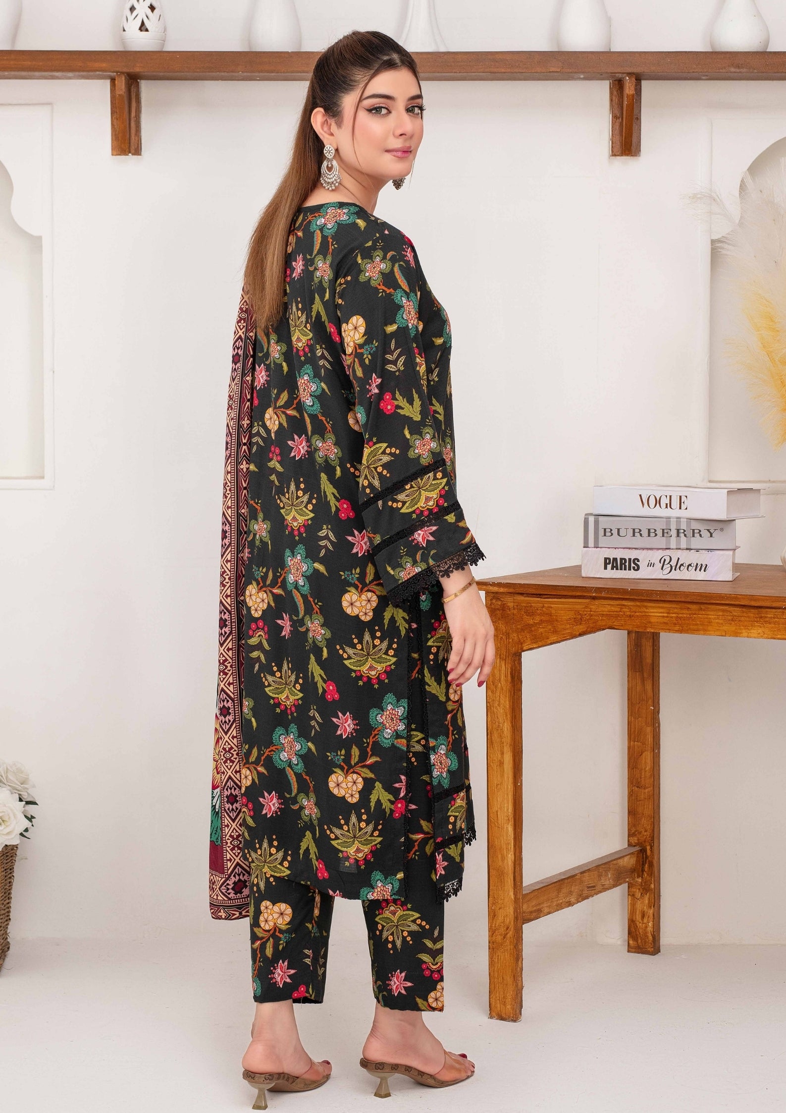 SHAFAQ - Unstitched 3-PCS Bana Dora Linen