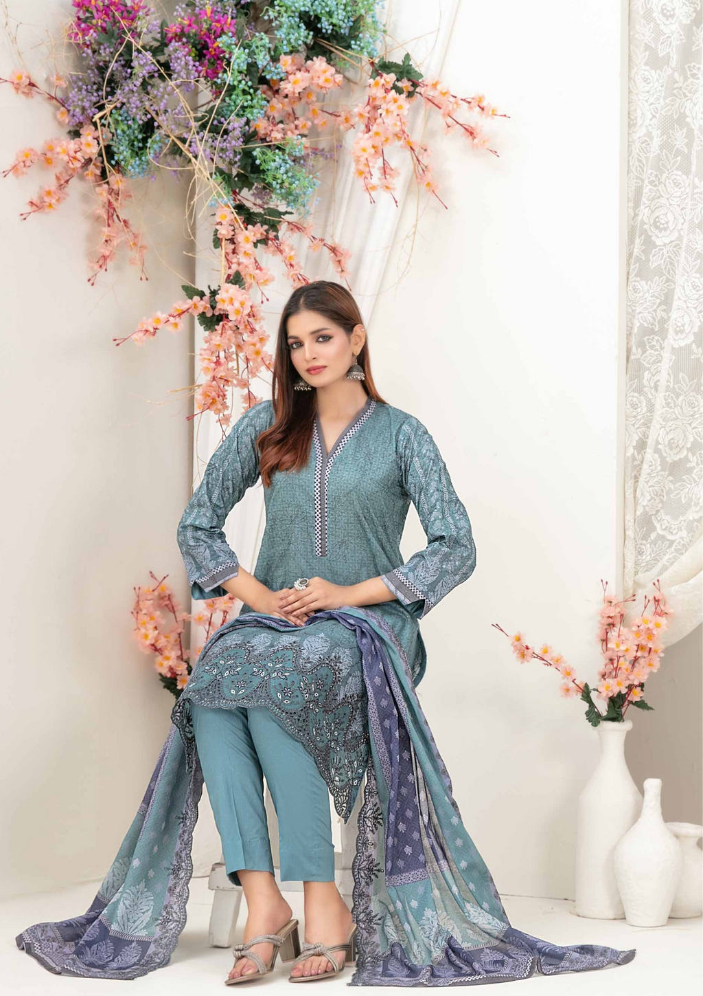 ULFAT - Unstitched 3-Piece Digital Lawn Prints